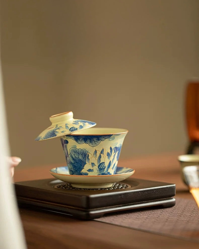 Ru Ware Fish Playing in the Lotus Pond Floating Sancai Gaiwan