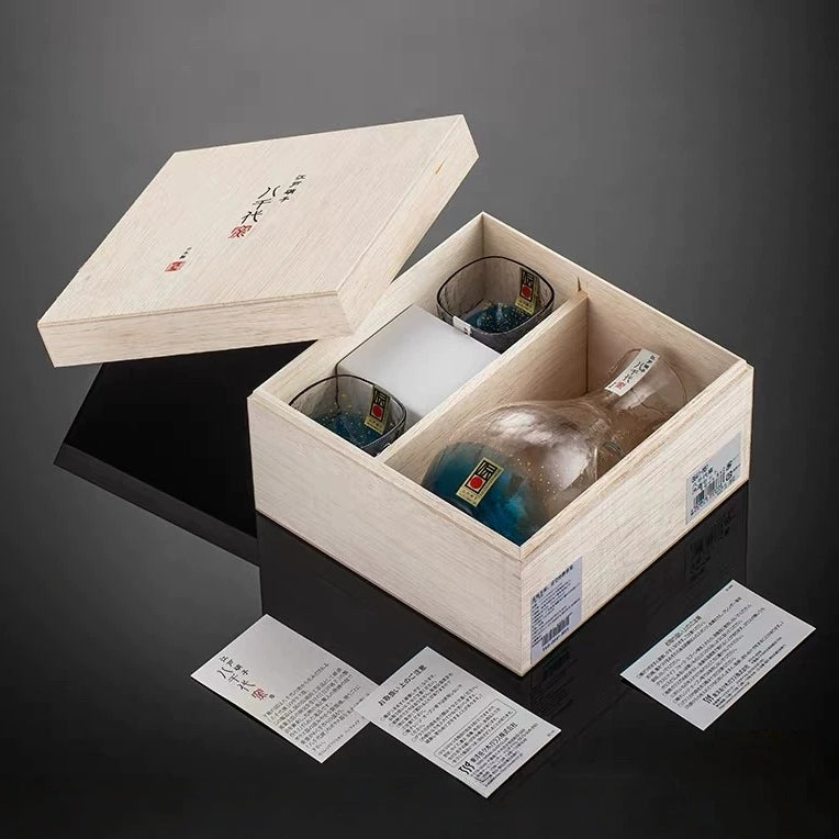 Toyo-Sasaki Hoshi Nagare Gold Foil Cold Sake Set