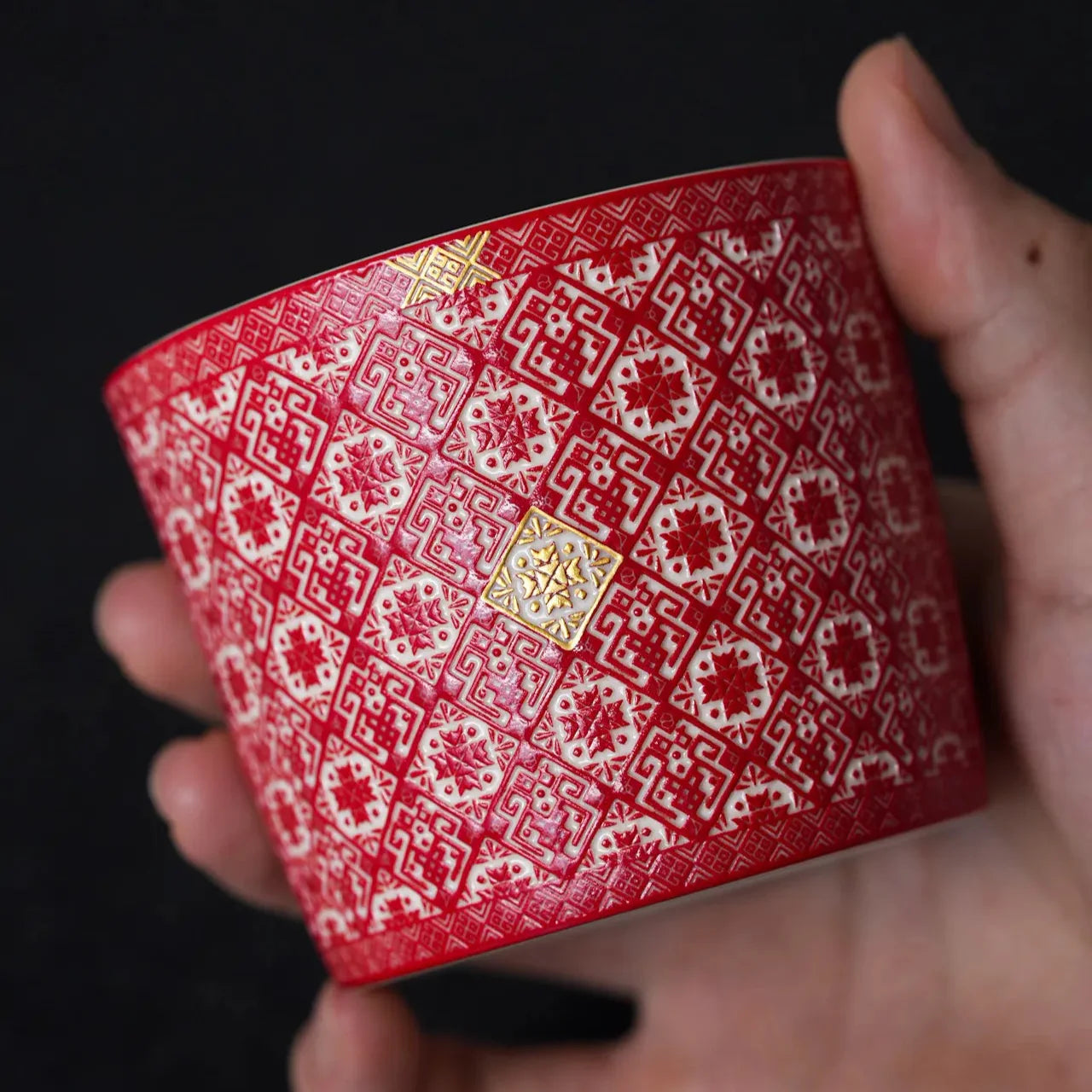 Yijin Handcrafted Underglaze Carved Floral Mug with Handle – 220ml