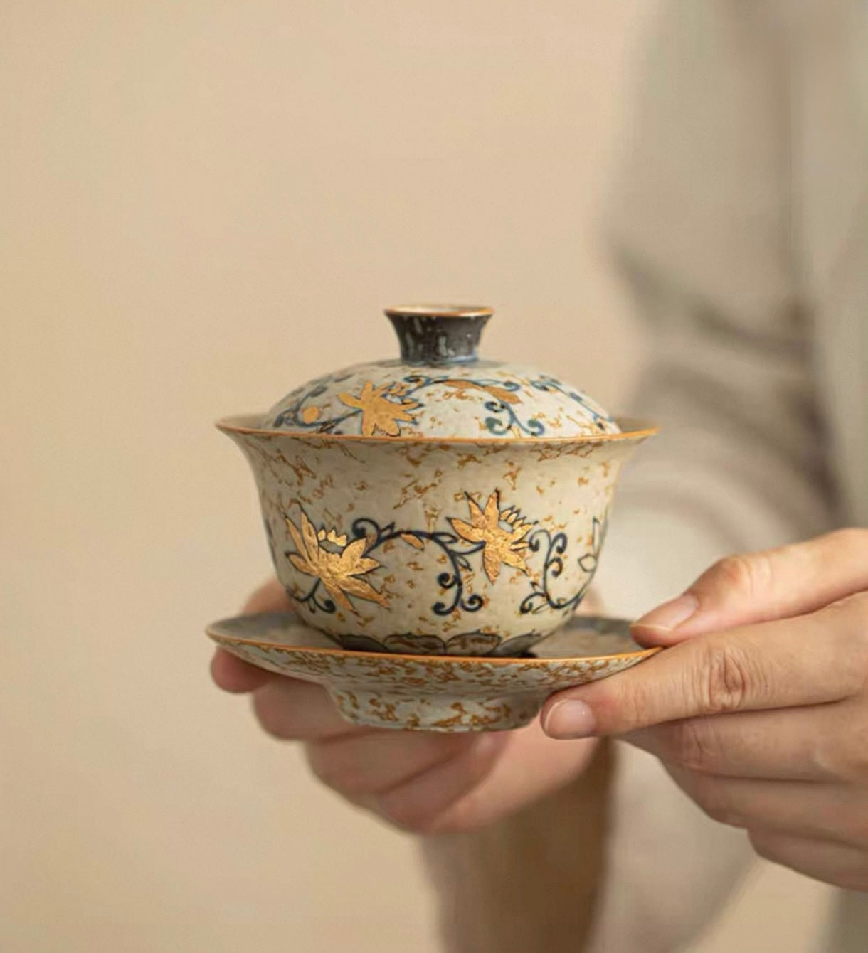 Hand-Painted Blue & White Intertwining Lotus Flint-Red Sancai Gaiwan