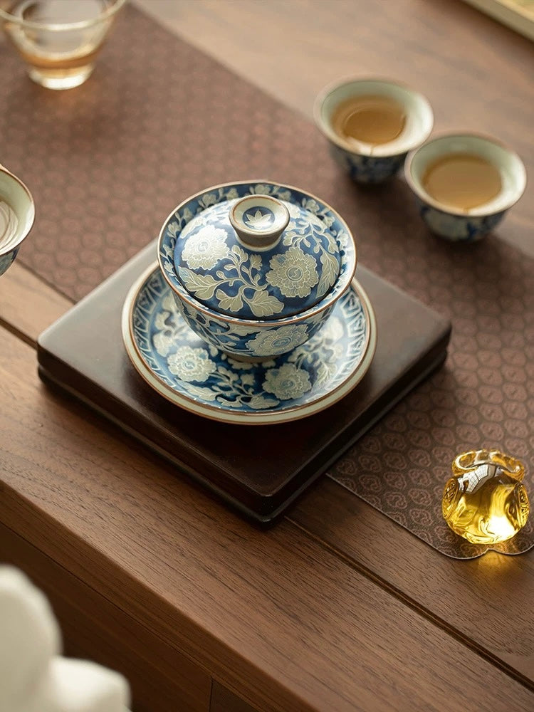 Ru Ware & Yuan Blue-White Yuanbao Floating Sancai Gaiwan (Gift Box Set)