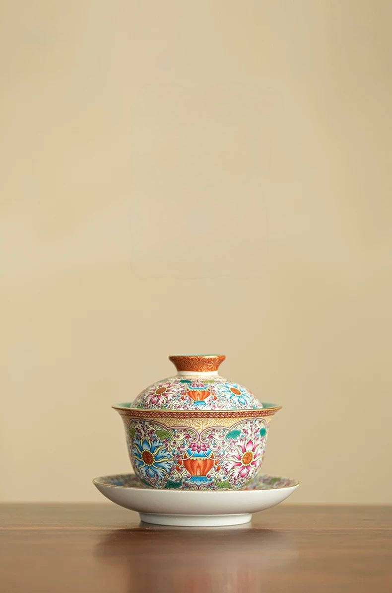 Splendid Intertwining Lotus Falangcai Sancai Gaiwan (Large Edition)