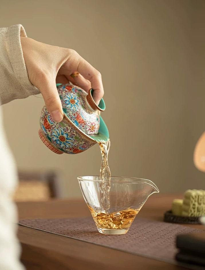 Splendid Intertwining Lotus Falangcai Sancai Gaiwan (Large Edition)