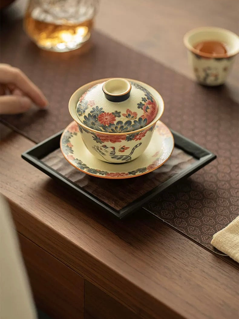 Hand-Painted Cats in the Garden Sancai Gaiwan