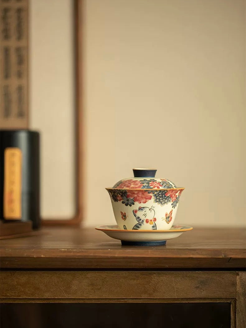 Hand-Painted Cats in the Garden Sancai Gaiwan