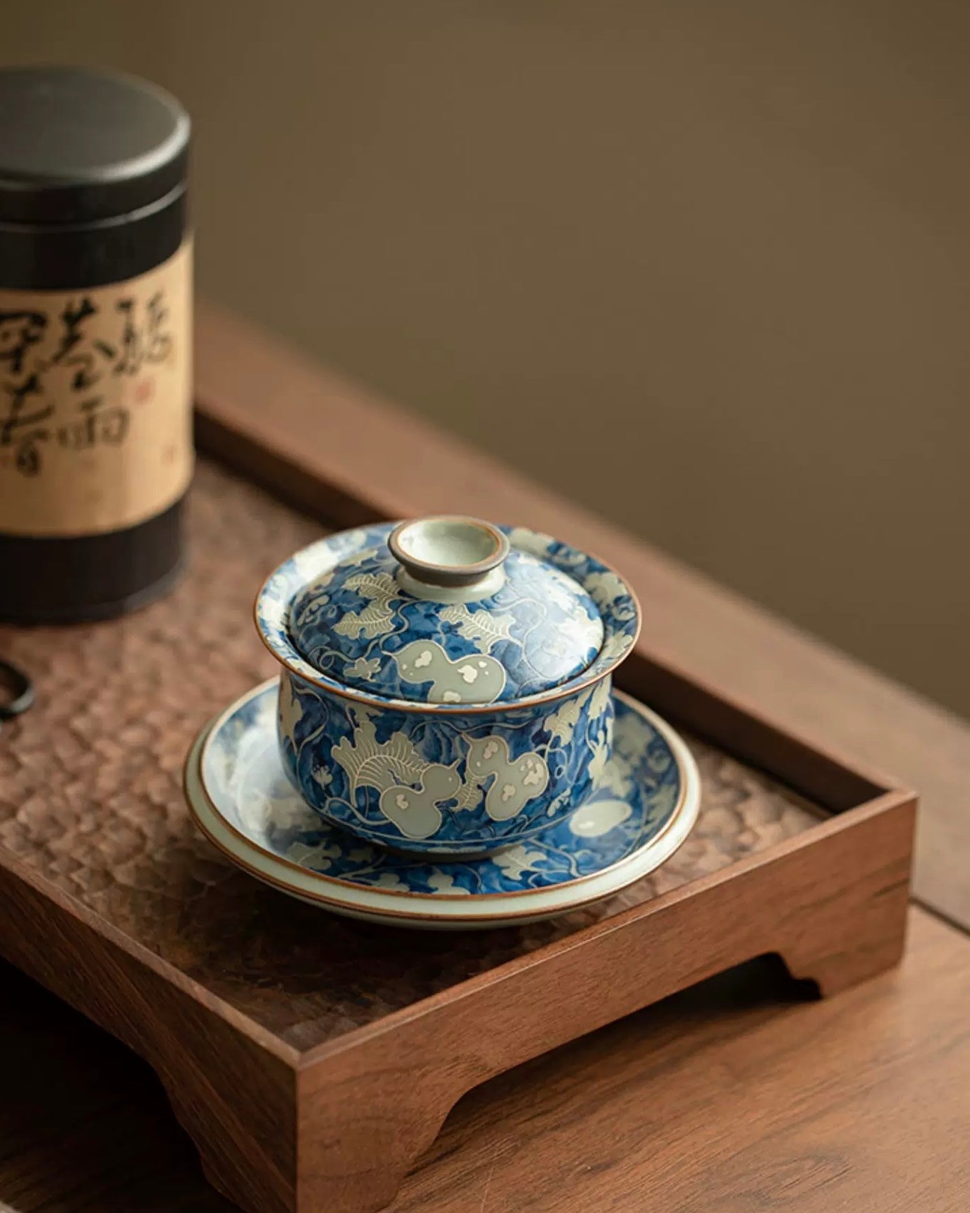 Imitation Song Ru Ware & Yuan Blue-White Floating Sancai Gaiwan