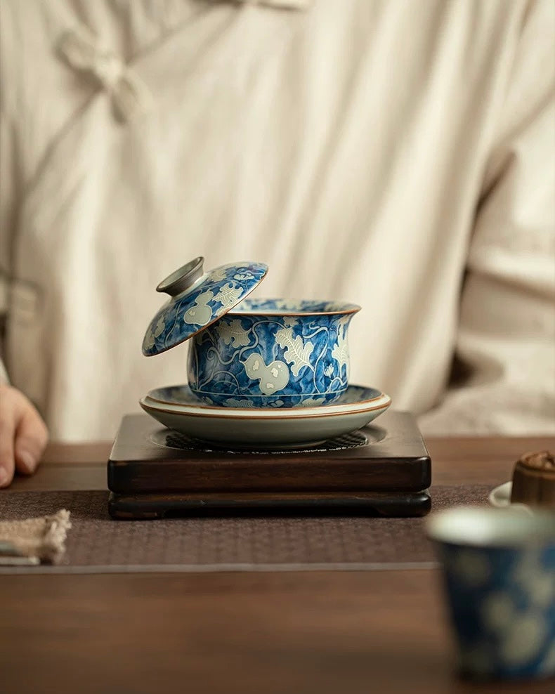 Imitation Song Ru Ware & Yuan Blue-White Floating Sancai Gaiwan