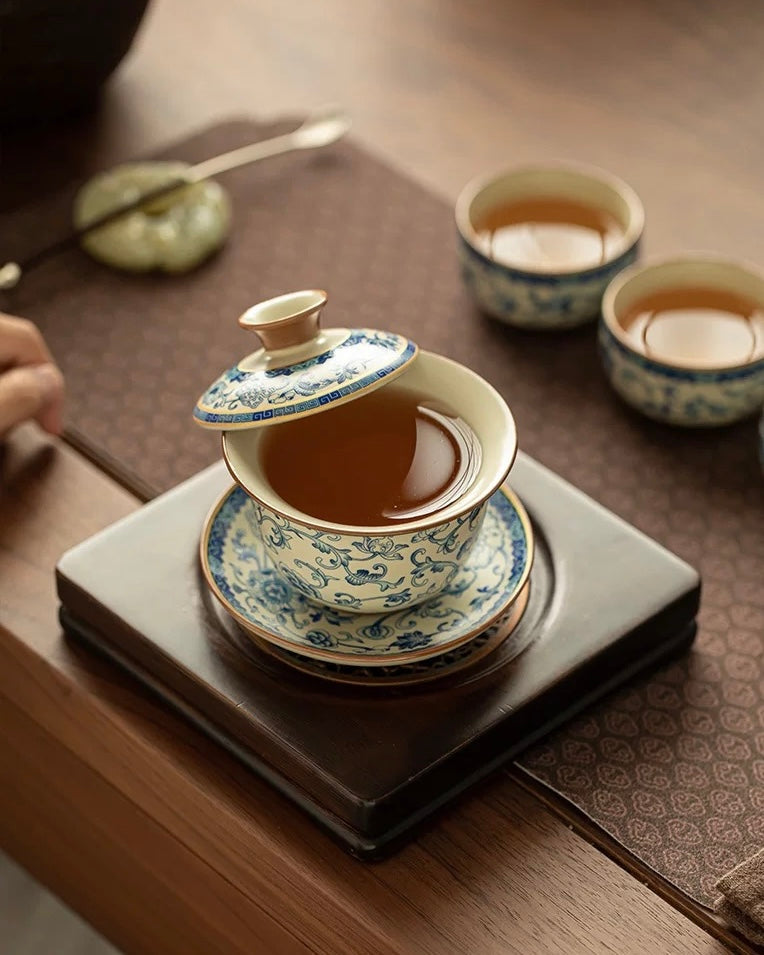 Imitation Song Yellow Ru Ware Intertwining Lotus Floating Gaiwan