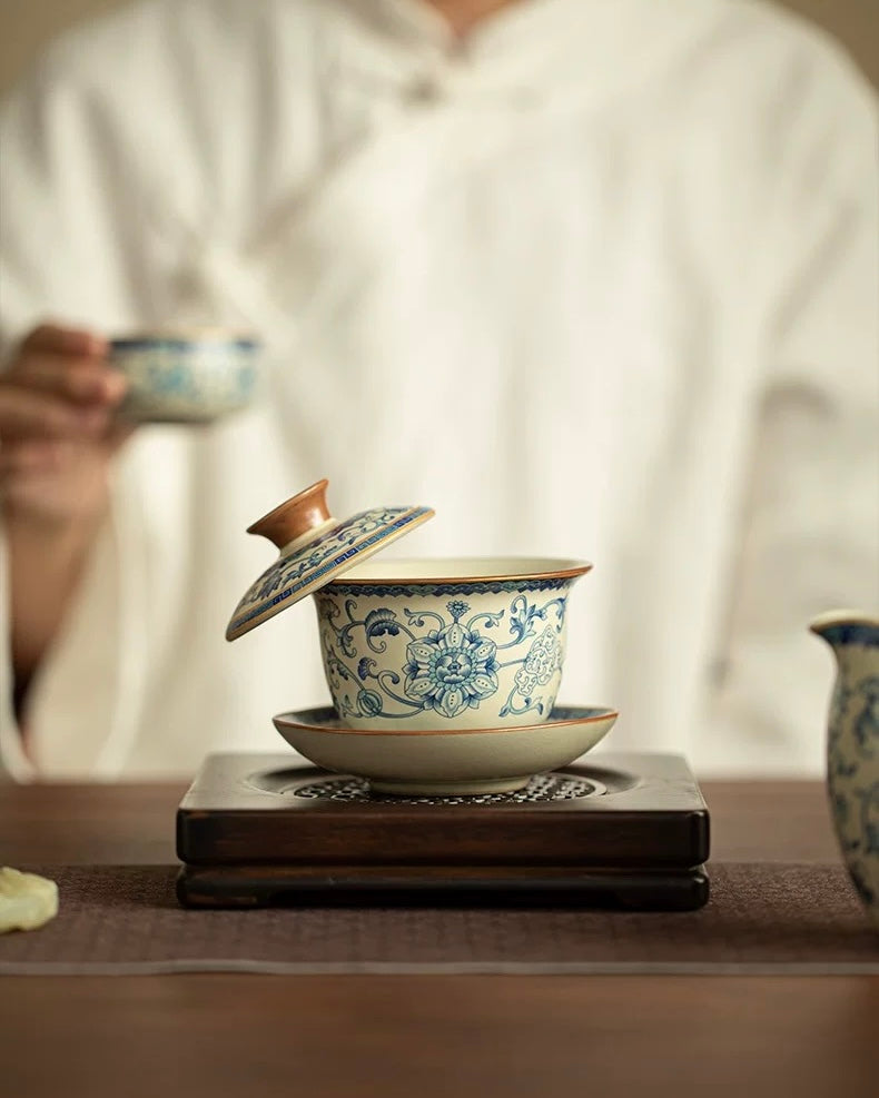 Imitation Song Yellow Ru Ware Intertwining Lotus Floating Gaiwan