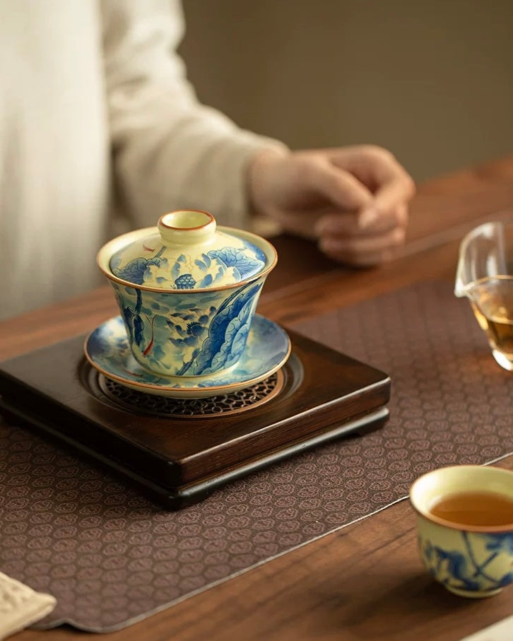 Ru Ware Fish Playing in the Lotus Pond Floating Sancai Gaiwan