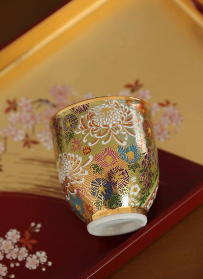 Authentic Kutani Ware Uehana Kichi Teacup (Master Cup). Handcrafted