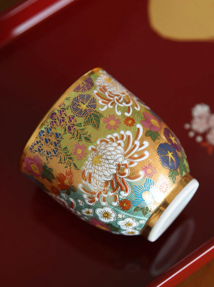 Authentic Kutani Ware Uehana Kichi Teacup (Master Cup). Handcrafted