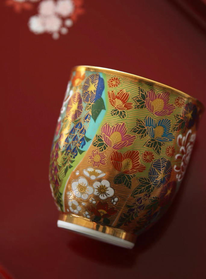 Authentic Kutani Ware Uehana Kichi Teacup (Master Cup). Handcrafted