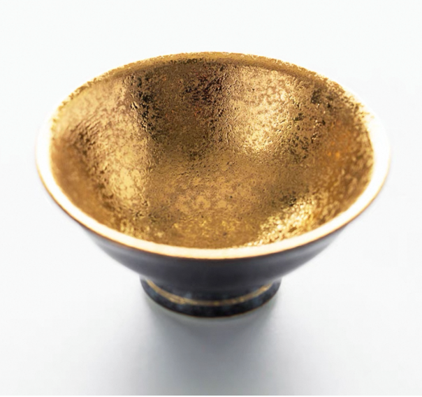 Authentic Mino Ware Gold & Silver Glaze Sake Set: Tokkuri. Deep & Flat Cups