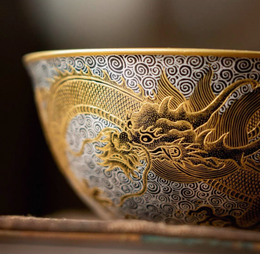[Heirloom Collections] Tang Dynasty Inspired: Dunhuang Dragon Falangcai Palm Cup – Exquisitely Handcrafted with Gold & Silver Embellishments
