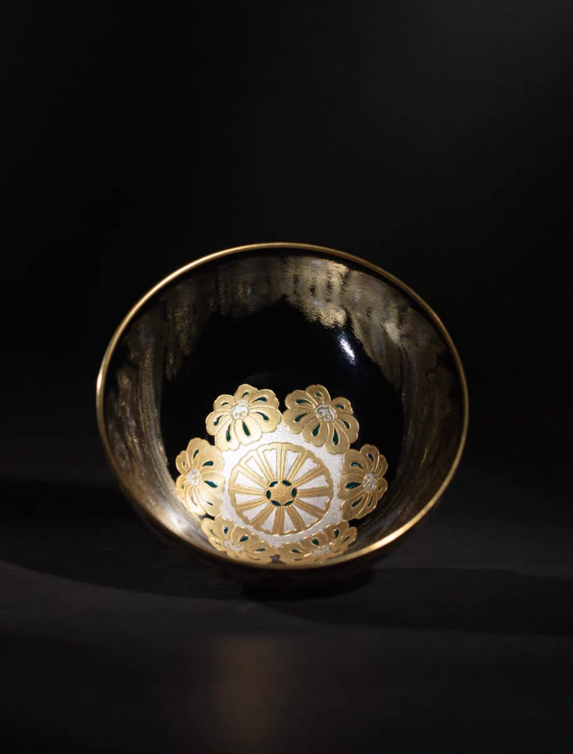 [Heirloom Collections] Imperial Grandeur: Flourishing Branches Porcelain Teacup – Masterfully Adorned with Falangcai Enamel. Gold. and Silver from Jingdezhen