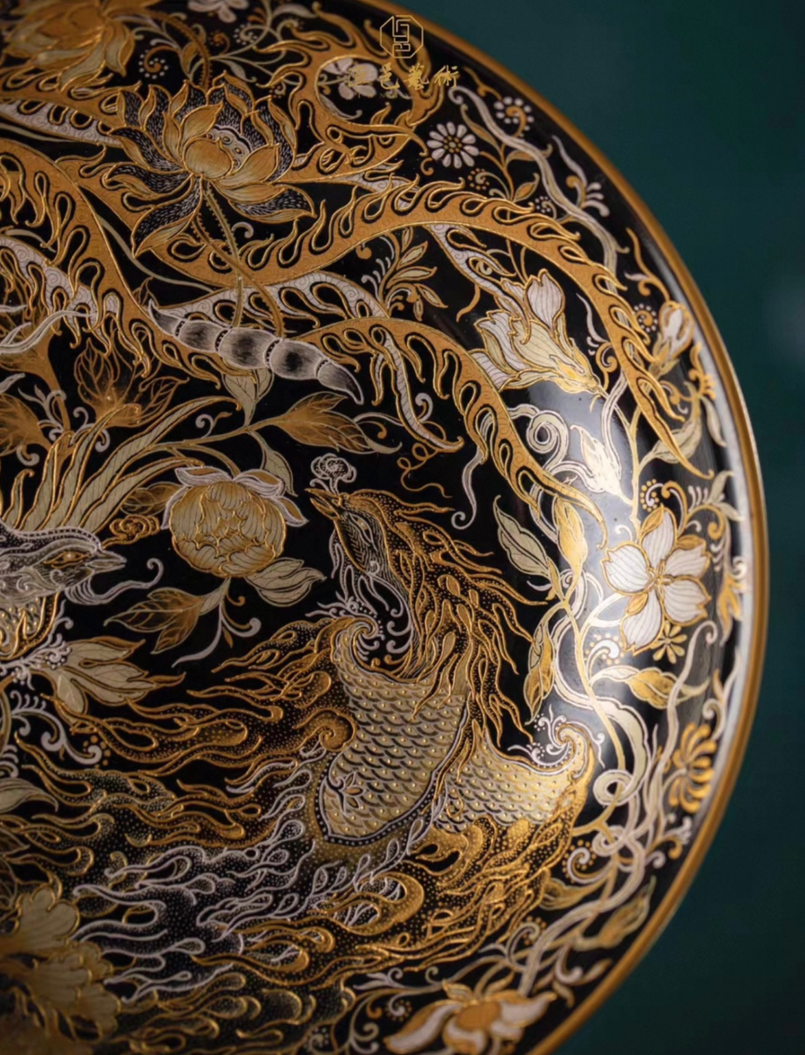 [Heirloom Collections] Imperial Artistry: Dancing Phoenix & Flying Dragon Teapot Stand – Tang Dynasty Inspired Falangcai with Gold & Silver from Jingdezhen