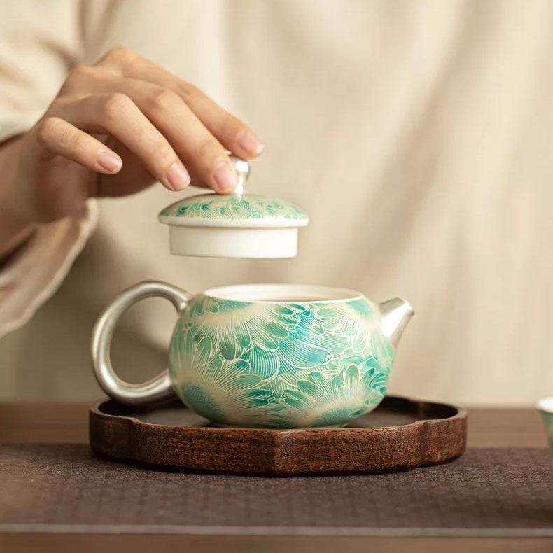 Silver Daisy Mutton-Fat Jade Tea Set | Premium Porcelain Trio