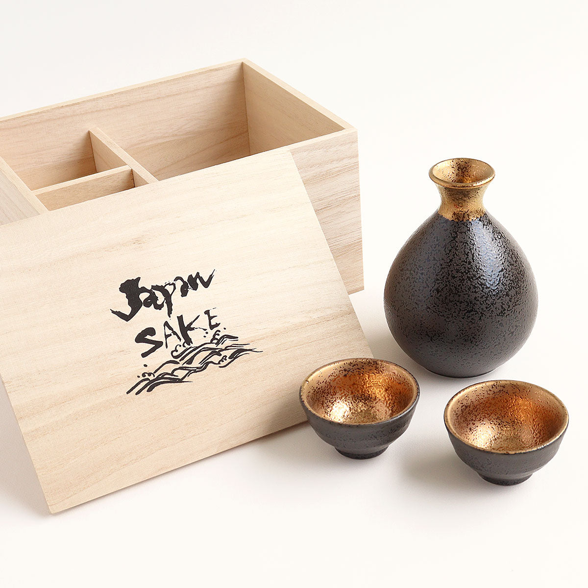 Jinpo Handcrafted Kinsai Gold Leaf Ochoko Sake Set with Wooden Gift Box