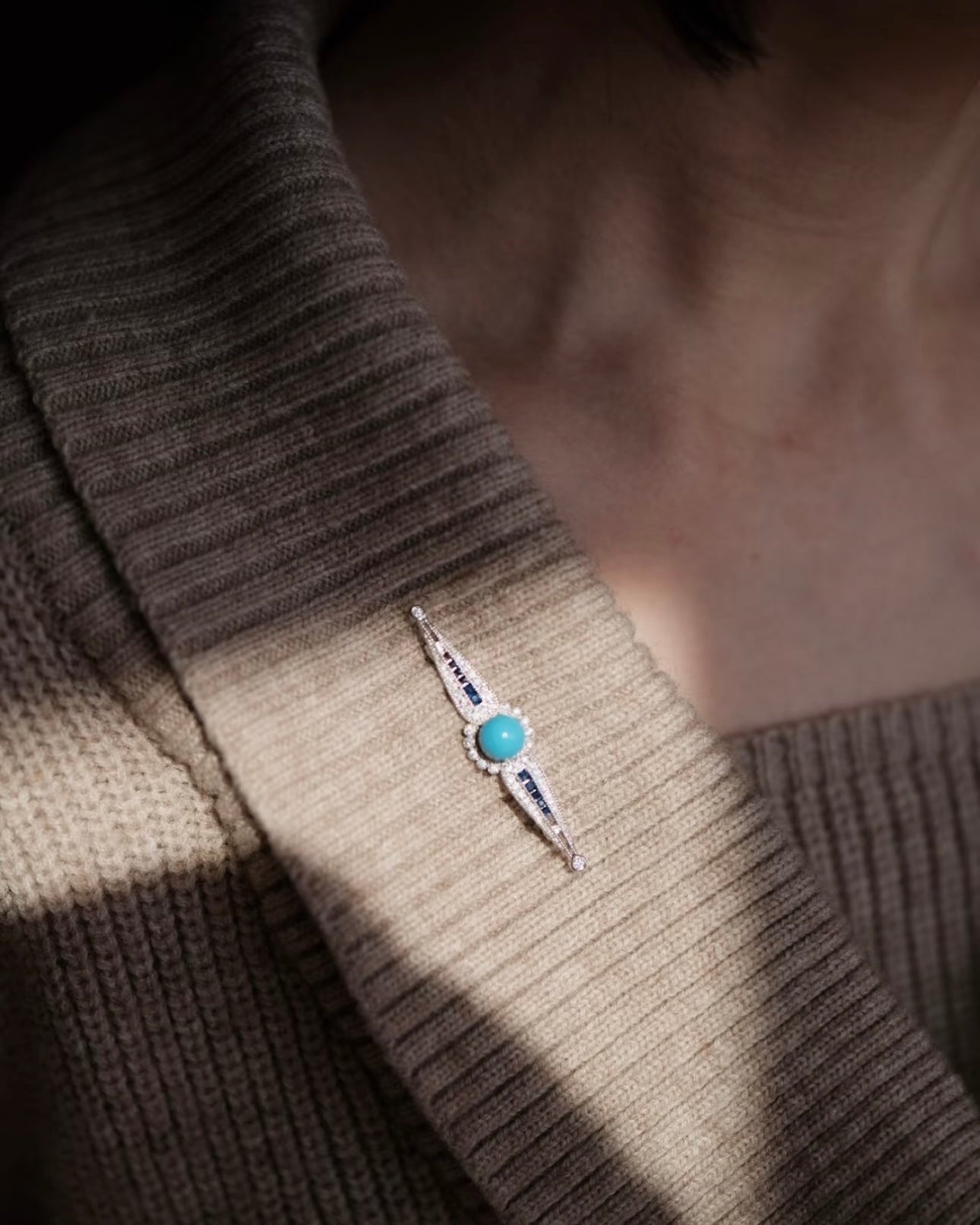 Artisan High-Porcelain Blue Turquoise Linear Blossom Brooch | 8mm Masterpiece