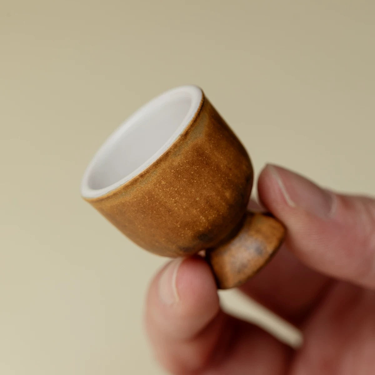 Solitary Pour Coarse Pottery Spirit Set | Kiln-Transmuted Ceramic Decanter & Cups