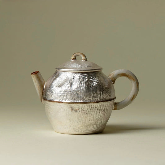 Handcrafted Japanese Finger-Pressed Coarse Pottery Teapot | Gilded Silver Interior (115ml)
