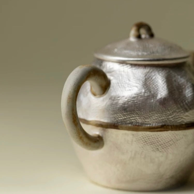 Handcrafted Japanese Finger-Pressed Coarse Pottery Teapot | Gilded Silver Interior (115ml)