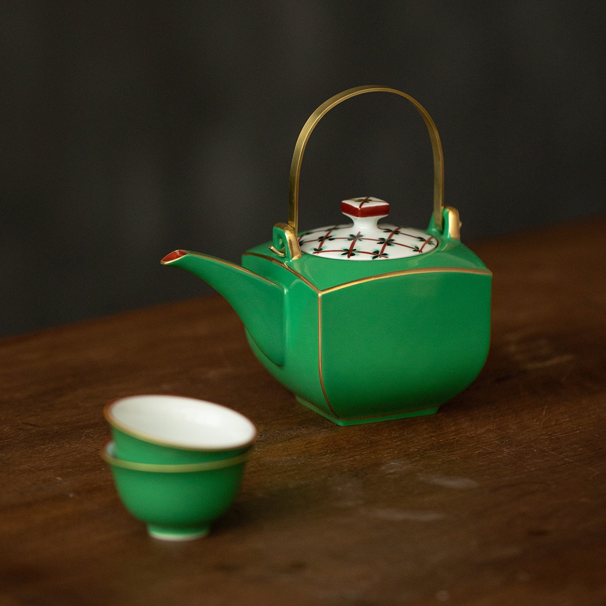 Japanese Zouzeng Kiln (Kurura-gaki) Moeghi Hand-Painted Gold Green Glaze Tea Set