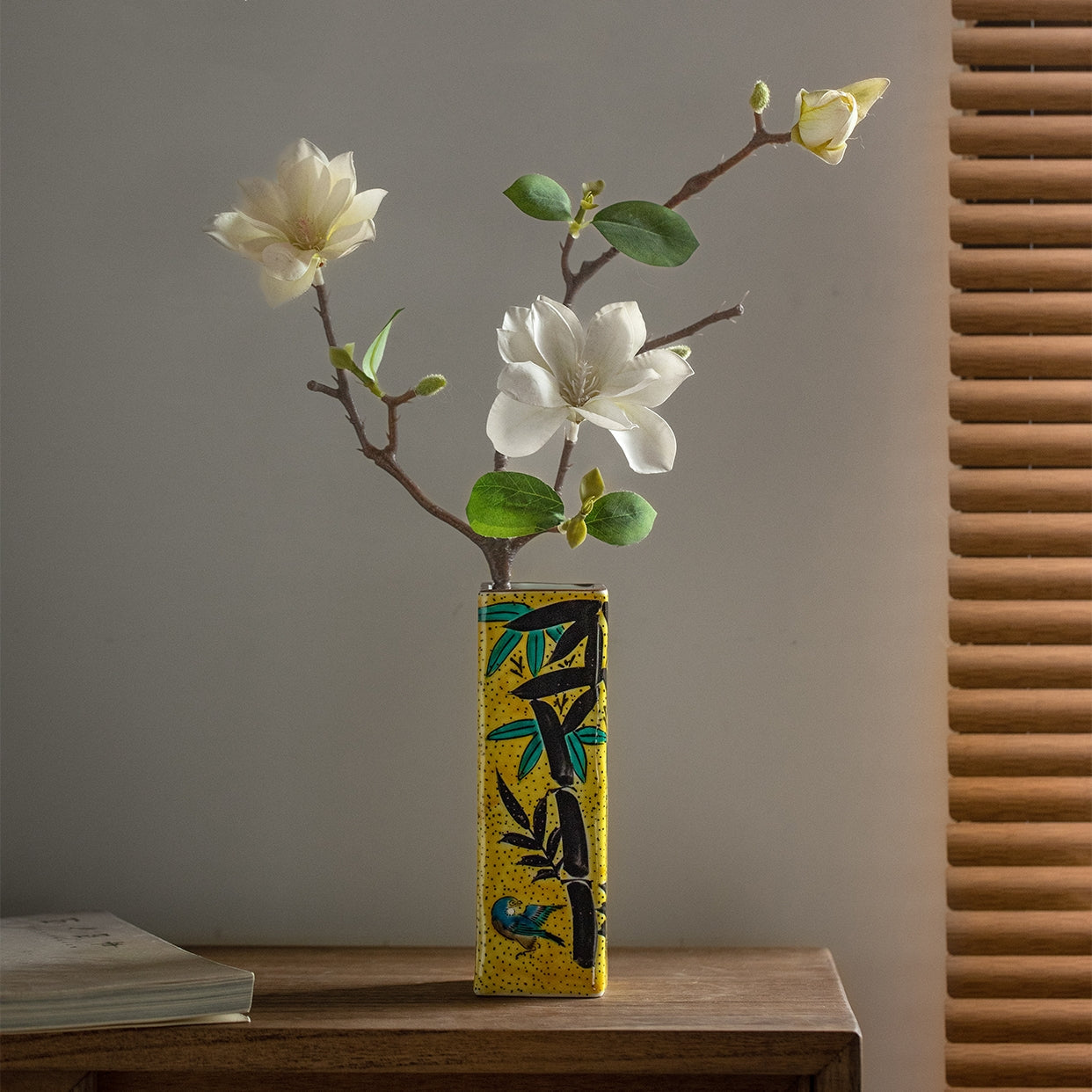 Kutaniyaki Handcrafted Take-Kage Suzume Vase