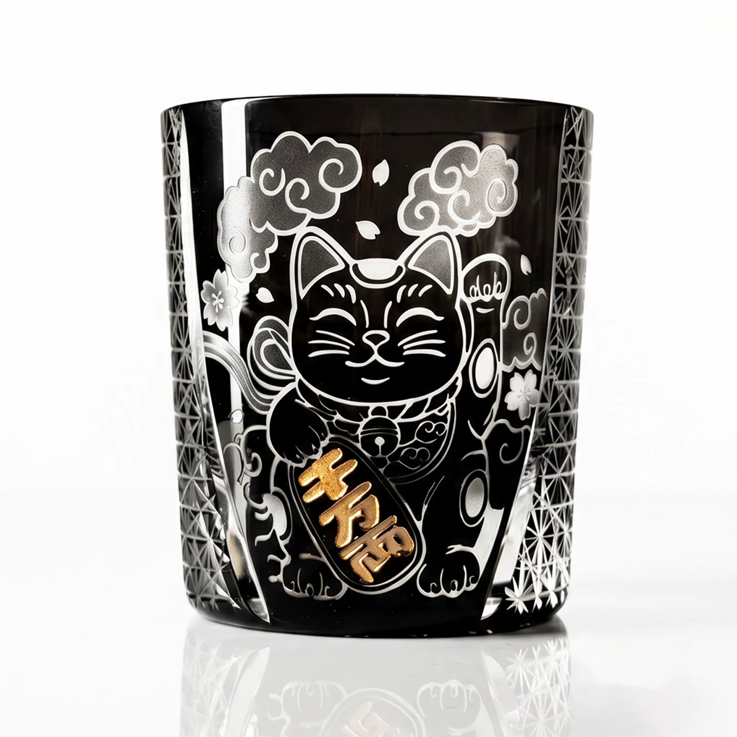 Edo Kiriko Handcrafted Kuro Kin Maneki Neko Whisky Glass With Wooden Box