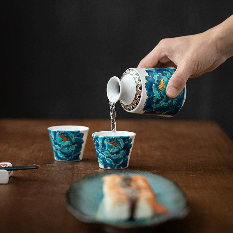 Kutaniyaki Gold Foil Blue Peony Sake Set