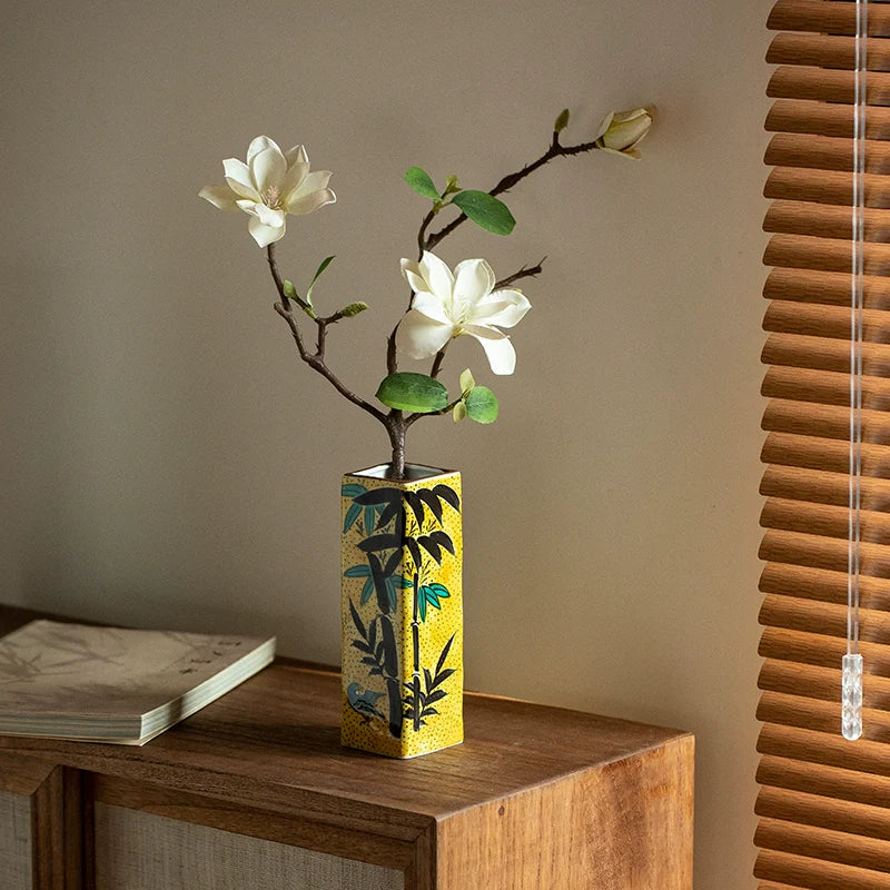 Kutaniyaki Handcrafted Take-Kage Suzume Vase