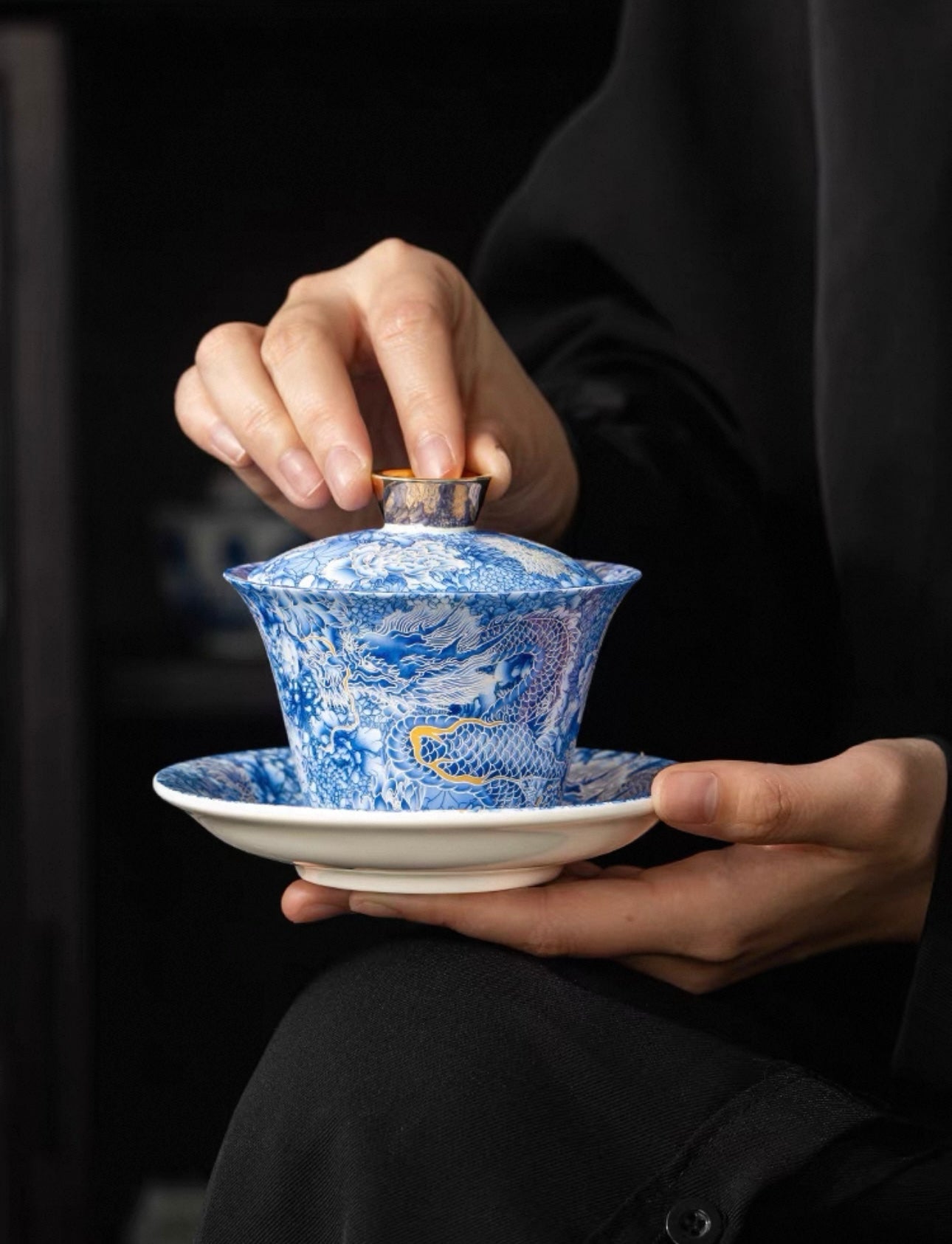 The Silver Dragon Hovering Gaiwan Tea Set