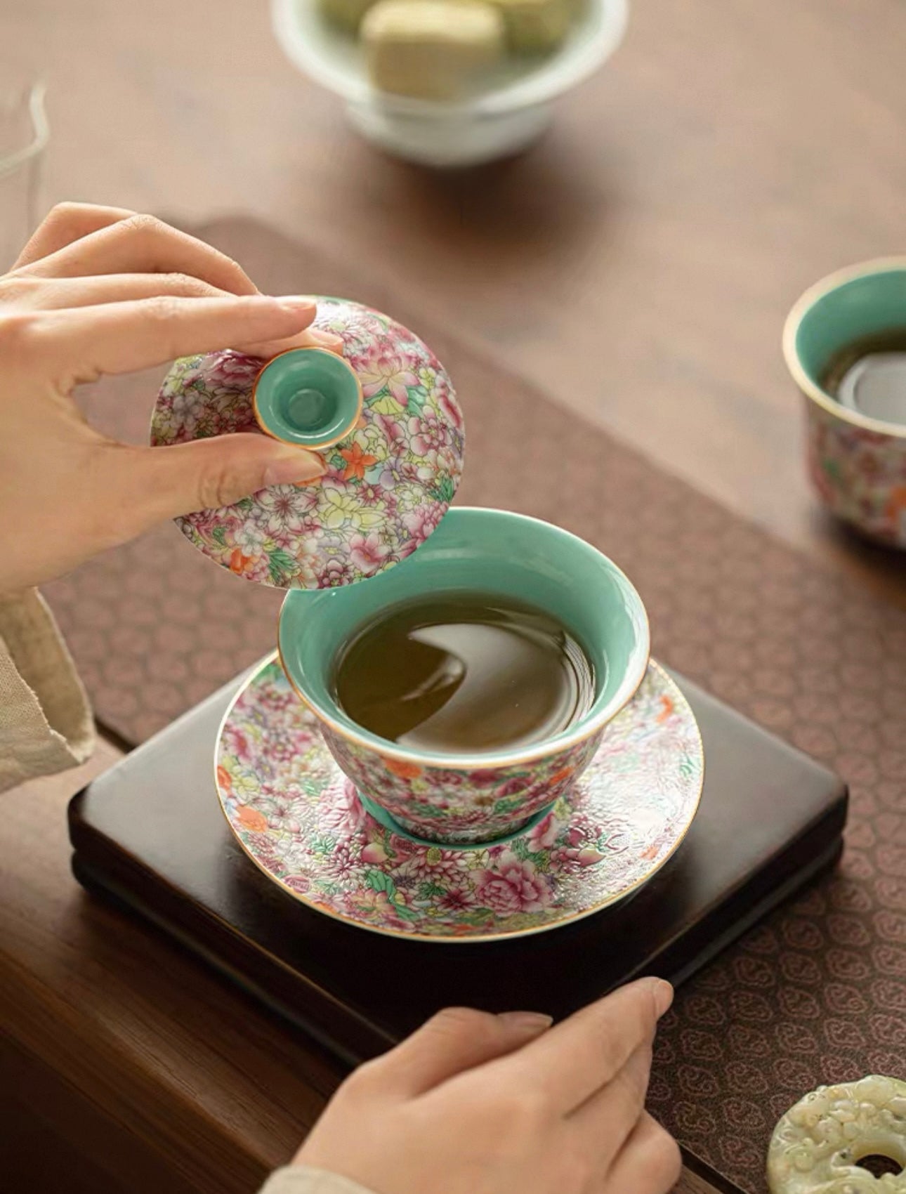Enamel Myriad Flowers Gaiwan Tea Set