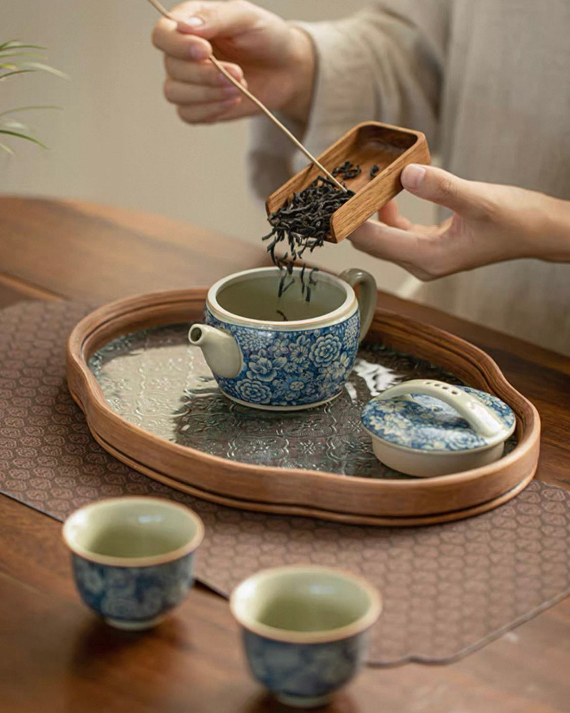 Antique Style Ten Thousand Flowers Han-Wa Tea Set | Aged Clay & Blue-and-White Porcelain